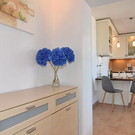 Klaus-groth-strasse 2, Whg 41 42 Apartment